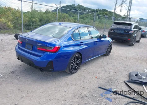 2023 BMW 330I xDrive z USA, uszkodzony, nr VIN 3MW89FF06P8D56548